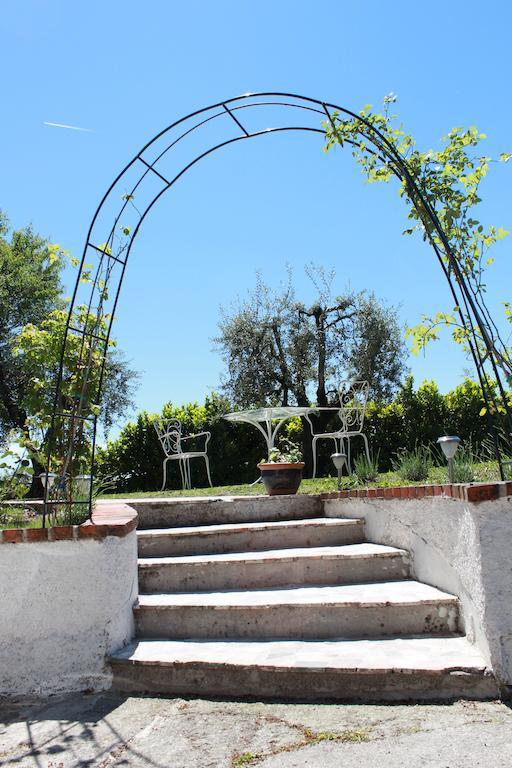 ホテルDal Generale Moniga del Garda エクステリア 写真